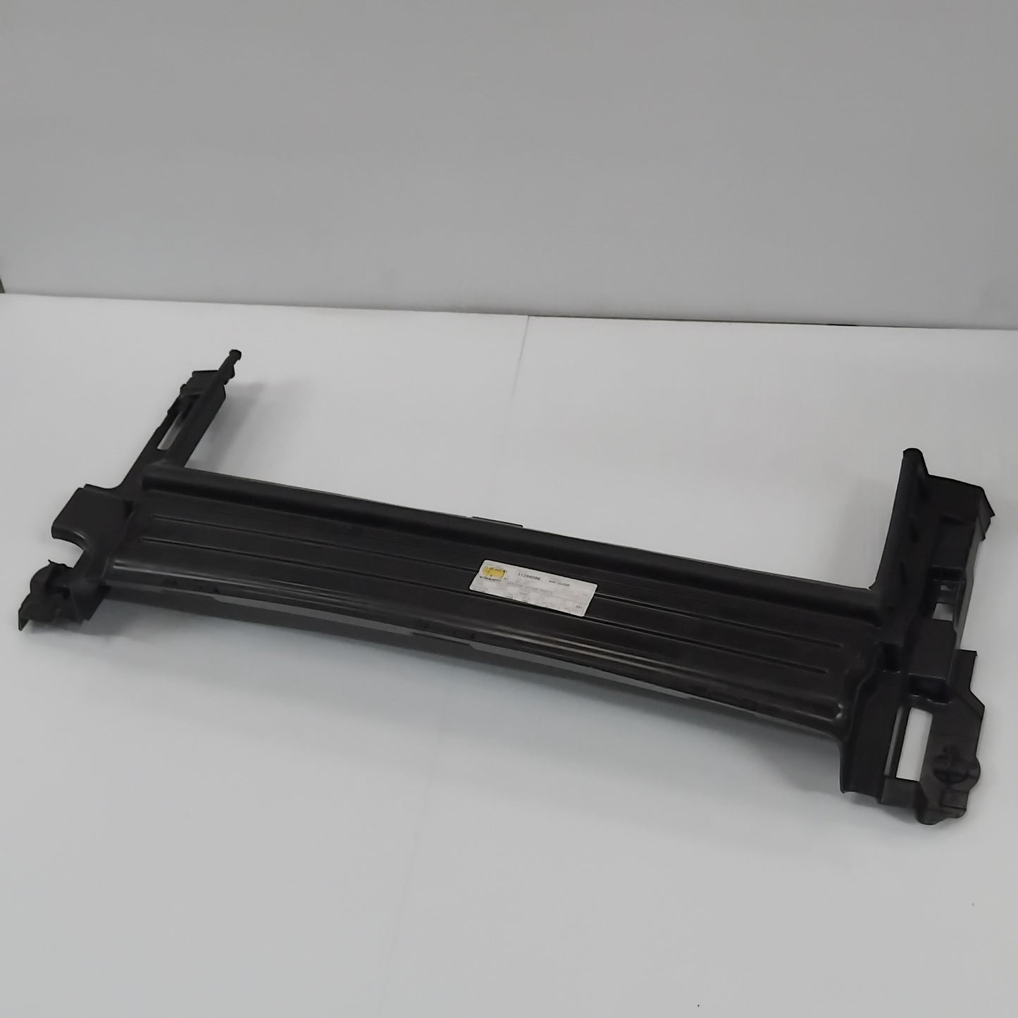 Genuine Radiator Air Guide - Volvo V40 | 31294096
