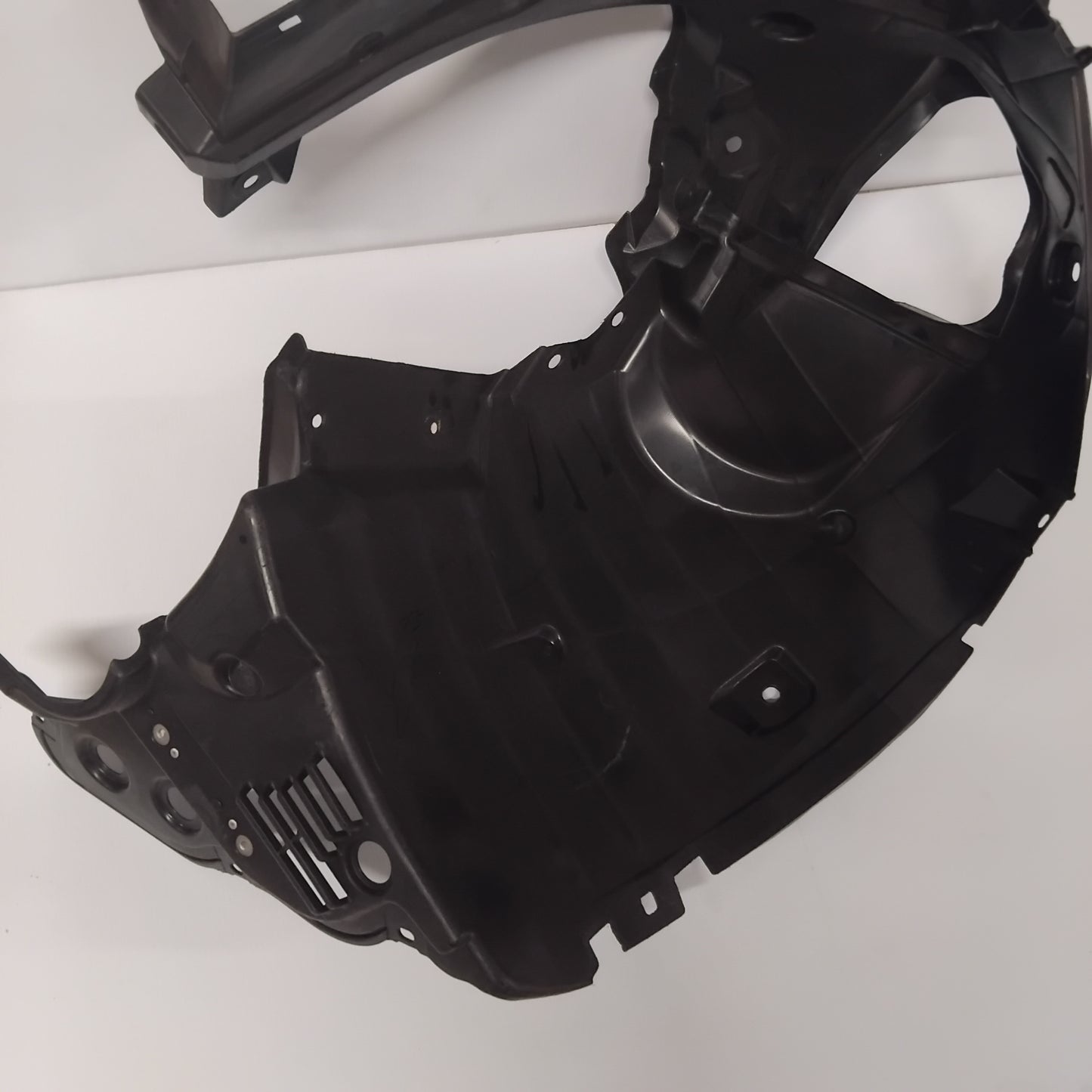 Genuine Front Right Wheel Arch Cover - Nissan X-Trail | 63840JG30A