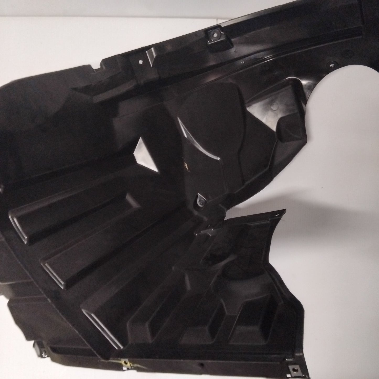 Genuine Left Front Wheel Arch Liner - Suzuki | 72322-62M01-000