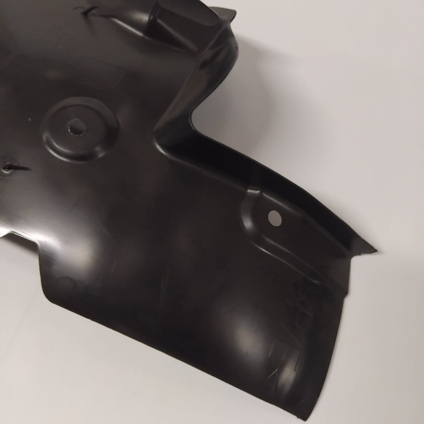 Genuine Front Right Wheel Arch Liner - Renault | 63 83 200 93R