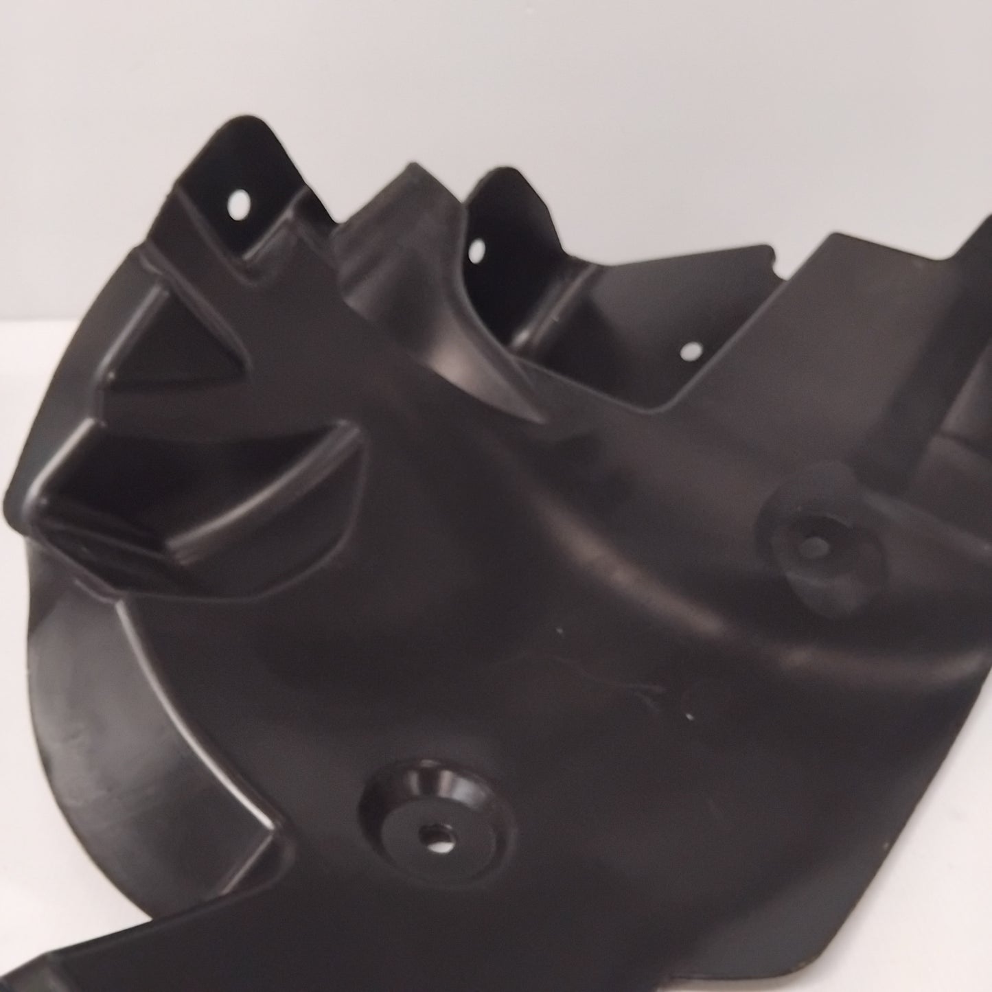 Genuine Front Right Wheel Arch Liner - Renault | 63 83 200 93R