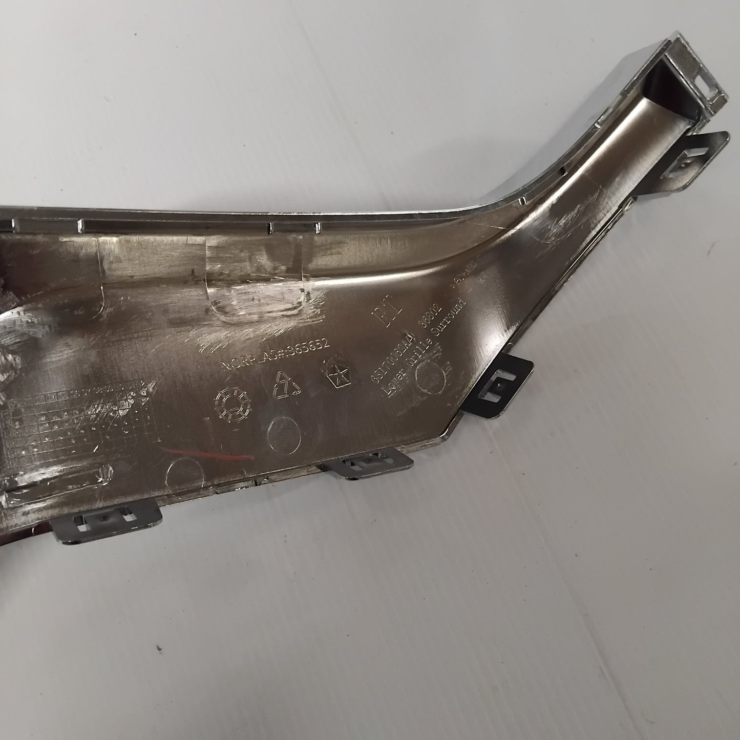 Genuine Bumper Moulding - Jeep Grand Cherokee | K68170062AB
