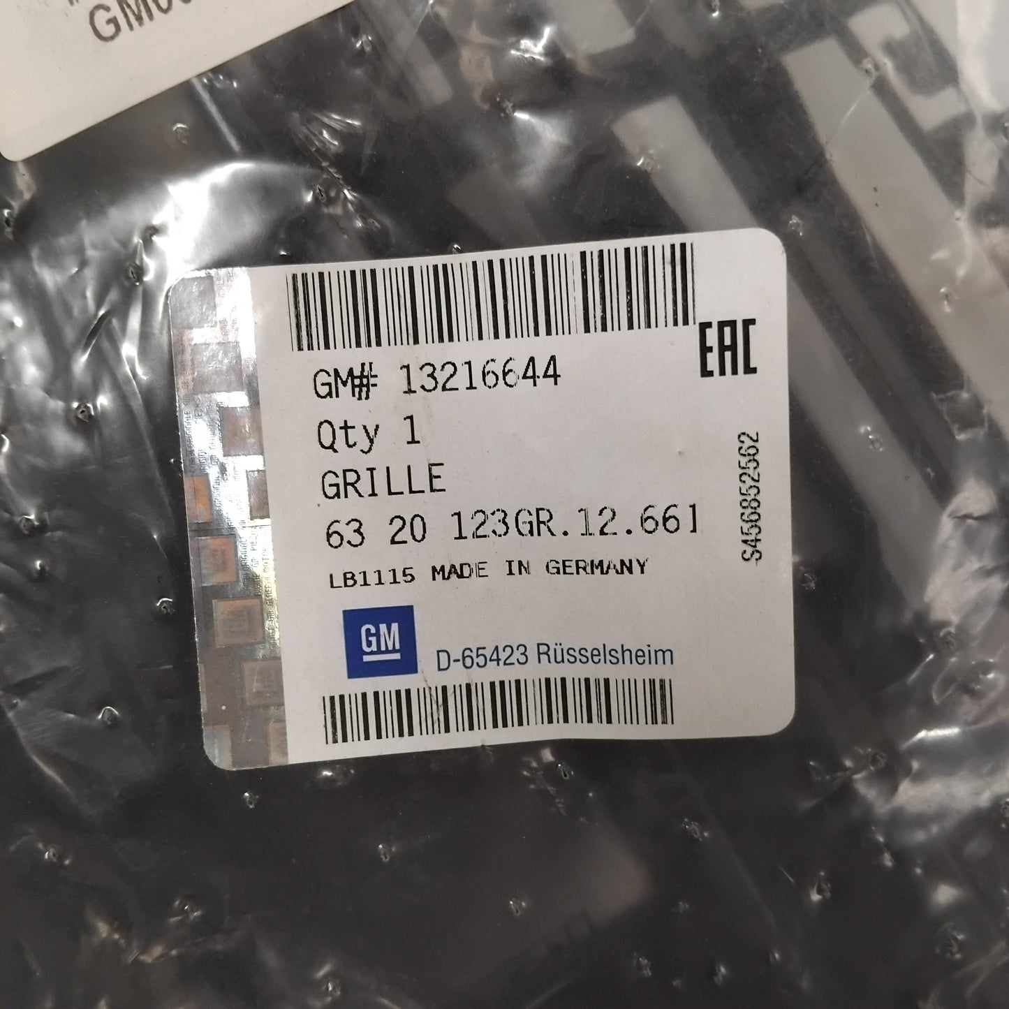 Genuine Vauxhall Grille, Radiator | 13216644