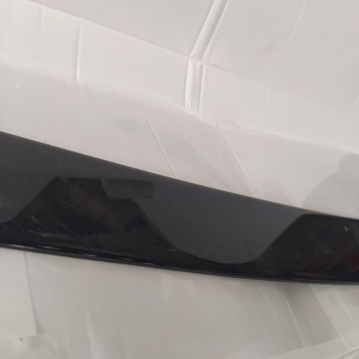 Genuine Tailgate Edge Trim - Ford Fiesta Mk6 | 1207728