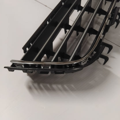 Grille - Vauxhall Astra | 13247248