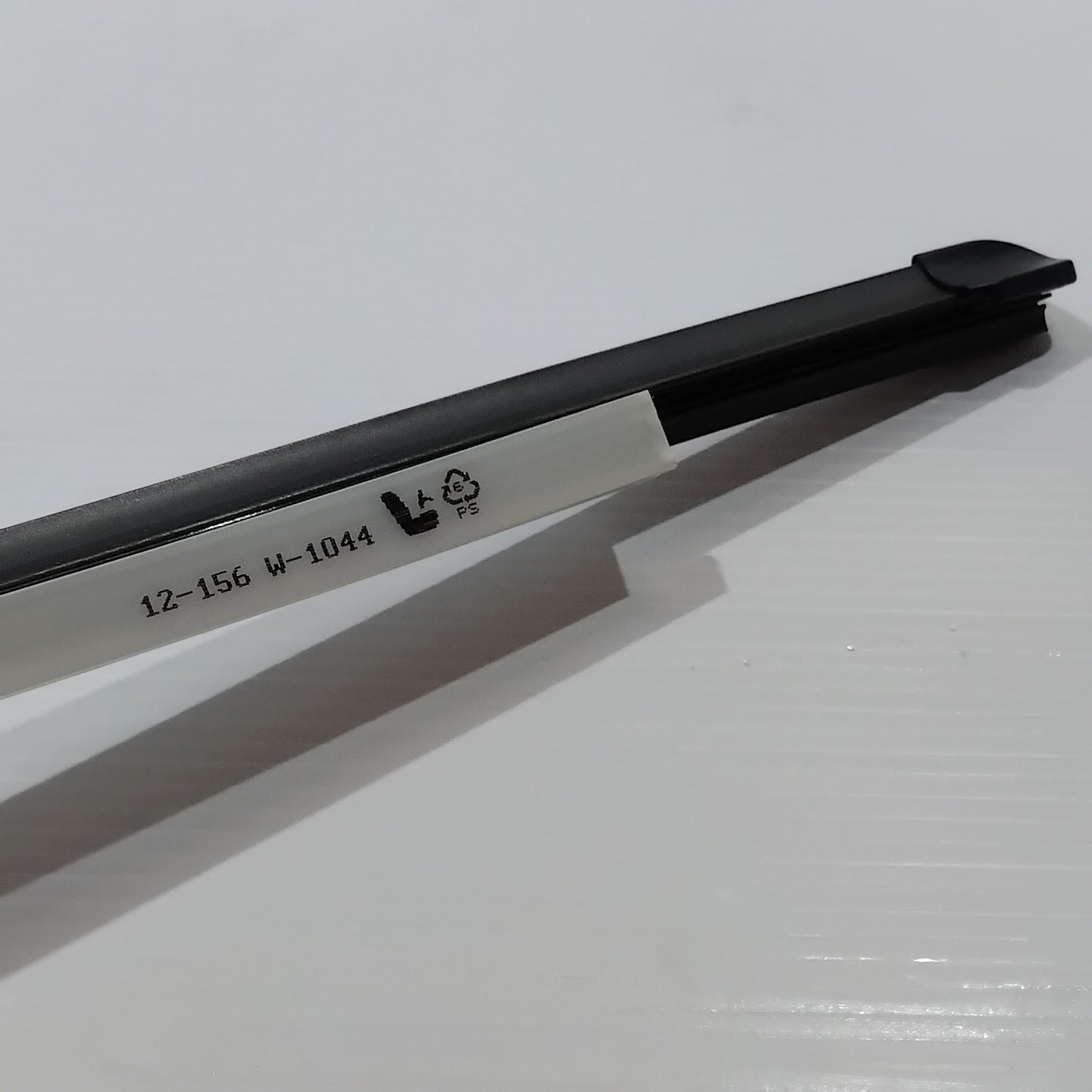 Genuine Peugeot Flat Blade | 6423F0