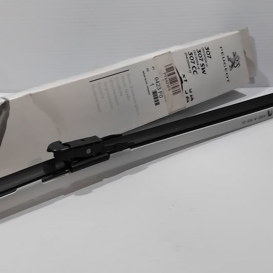 Genuine Peugeot Flat Blade | 6423F0