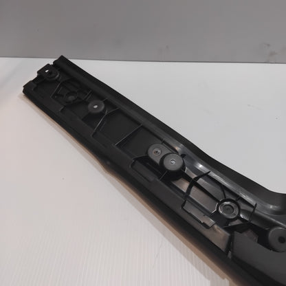 Genuine Left Rear Bumper Mounting Bracket - Ford Mondeo 2007-2014 | 1682805