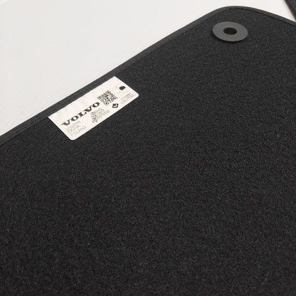 Genuine Volvo Mat Set | 32328770