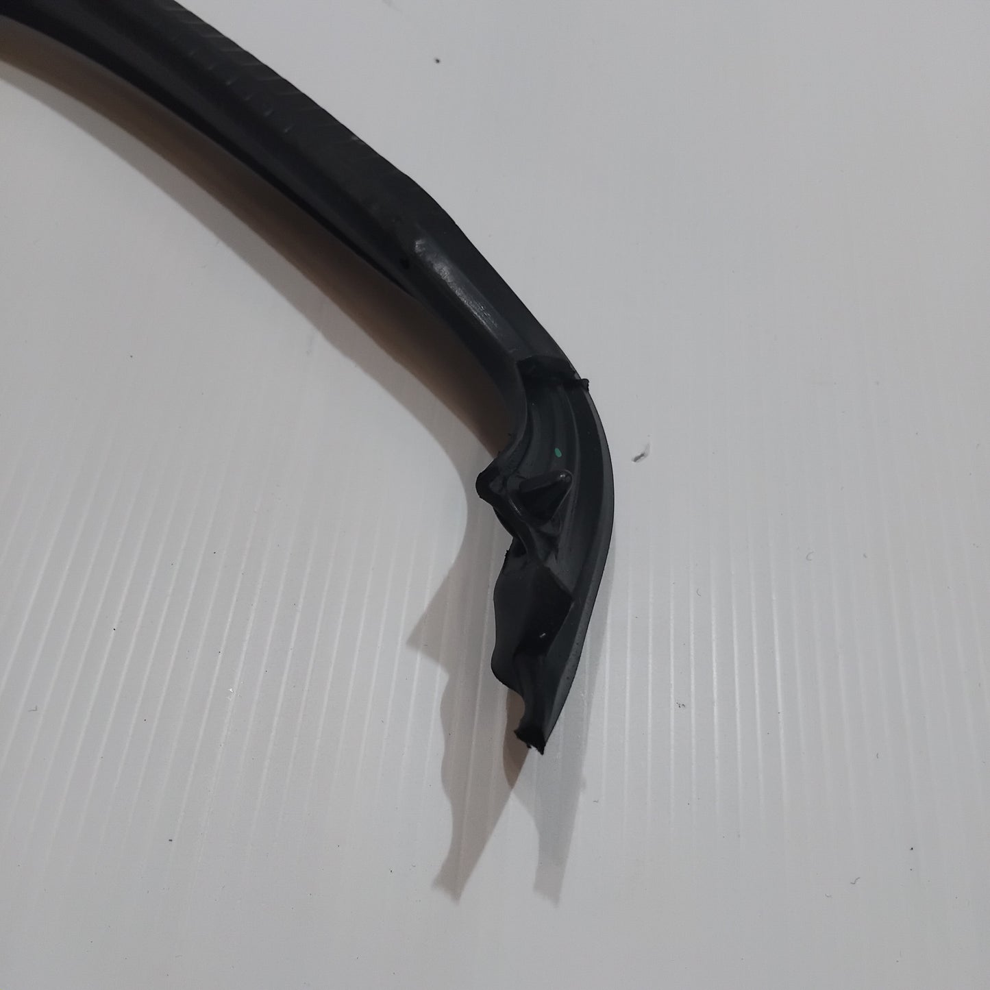 Genuine Front Left Weatherstrip - Door Opening - Ford C-Max 2010-2019 | 2034618