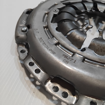 Genuine Clutch Kit - Nissan Juke / Pulsar / Qashqai | C020500QVA