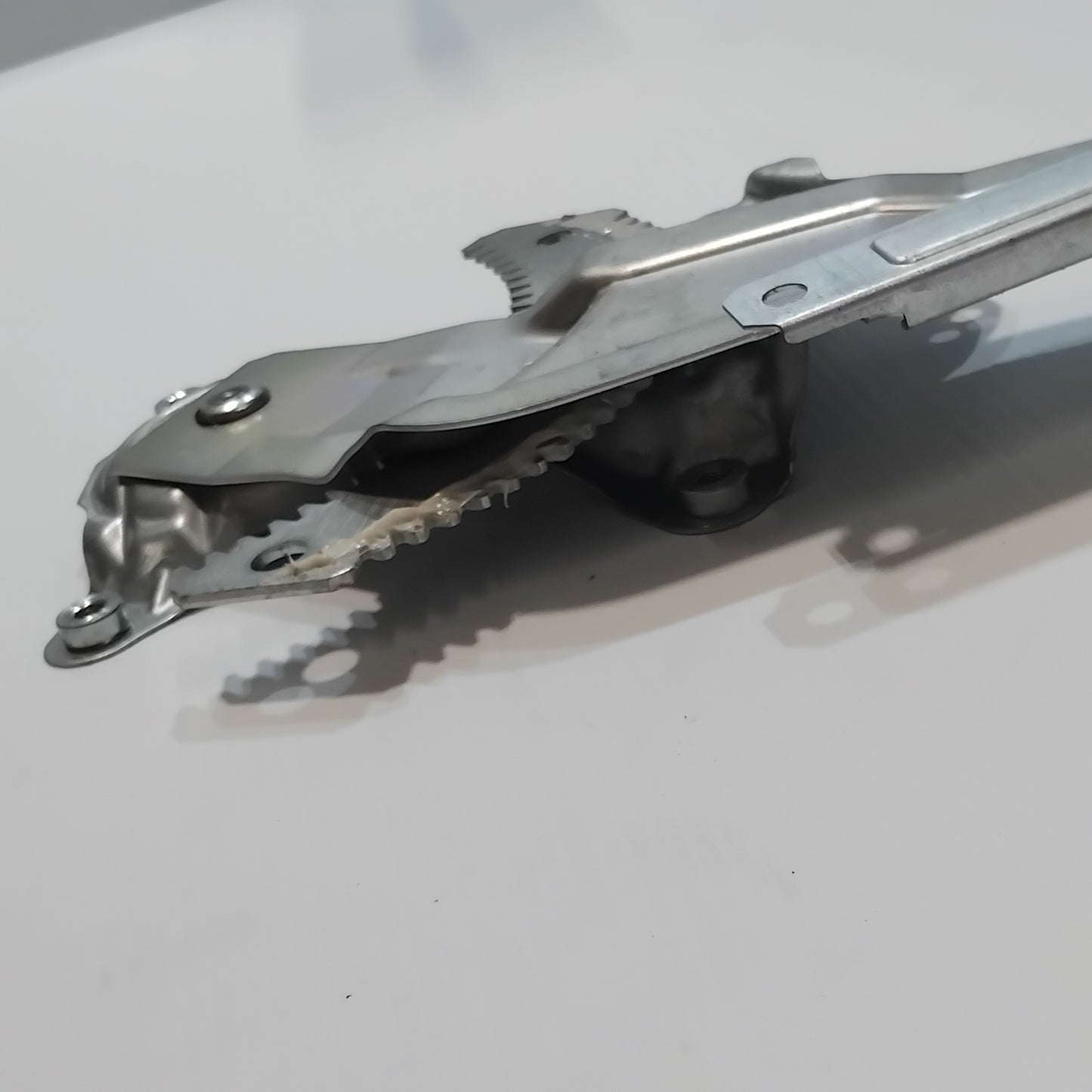 Genuine Rear Door Window Regulator - Fiat Fullback 2016-2019 | 6000606435