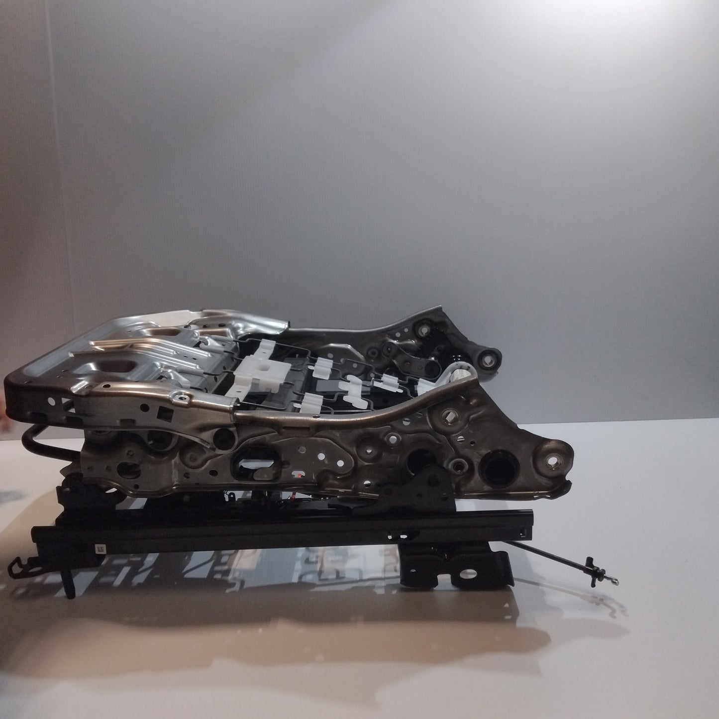 Genuine Front Right Seat Track - Ford Fiesta 2019- | 2436342