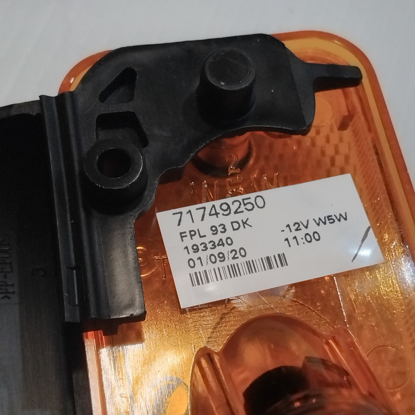 Genuine Fiat Side Lamp | 71749250