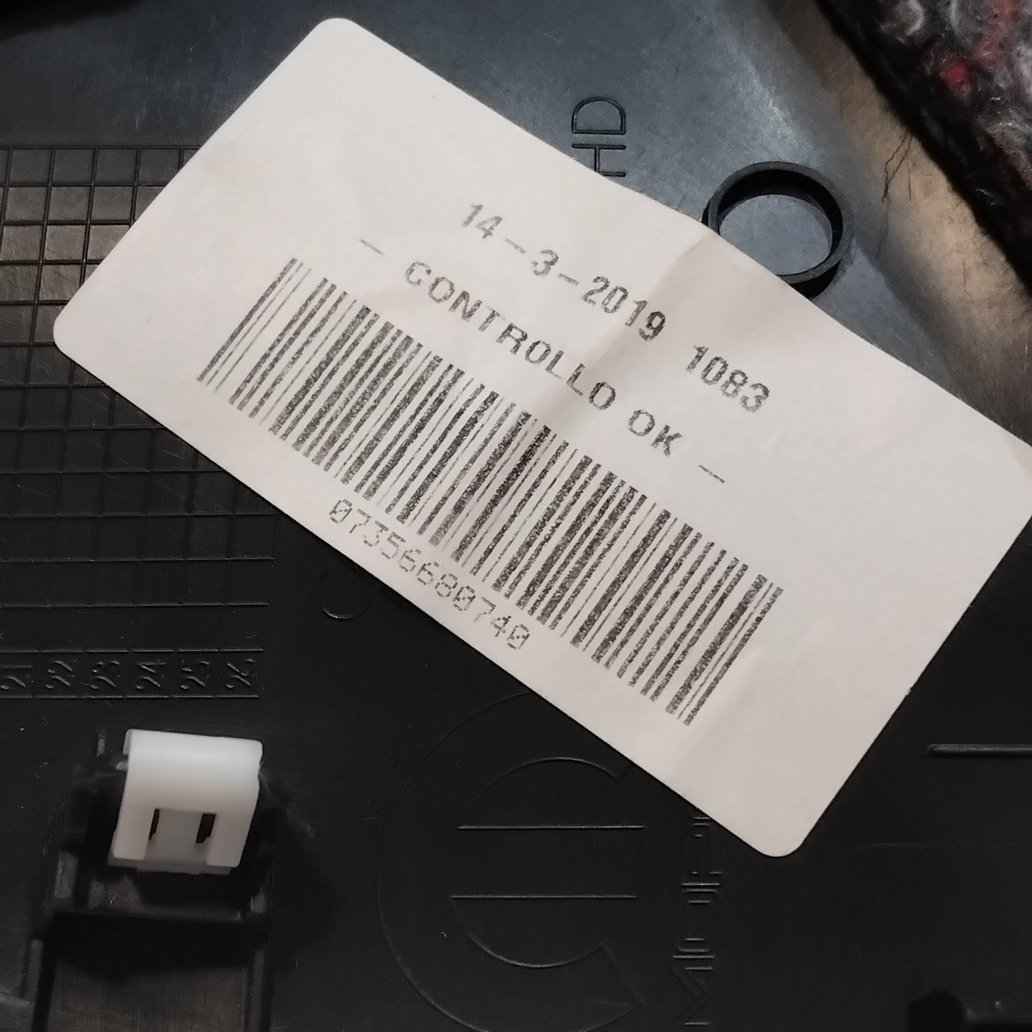 Genuine Left Dashboard Moulding - Jeep Renegade 2014-2025 | 735668074