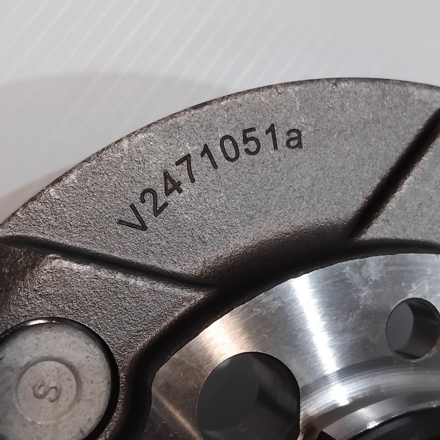 Genuine Wheel Hub - Ford Transit 2014-2019 | 2167069