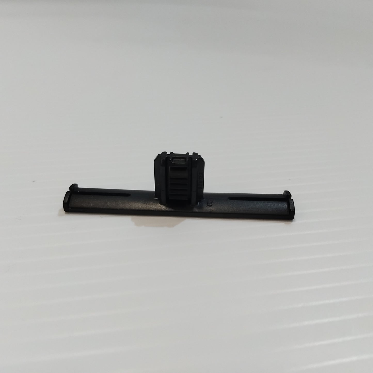 Genuine Volvo Clip | 999584