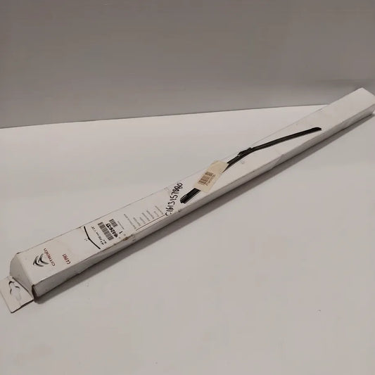1x Genuine 700mm Wiper Blade - Citroen C4 | 1613157080