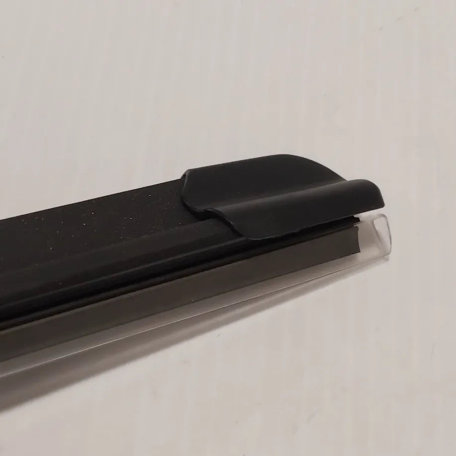 1x Genuine 700mm Wiper Blade - Citroen C4 | 1613157080