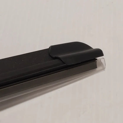 1x Genuine 700mm Wiper Blade - Citroen C4 | 1613157080