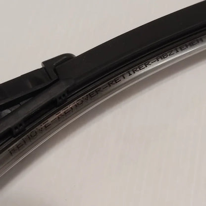 1x Genuine 700mm Wiper Blade - Citroen C4 | 1613157080