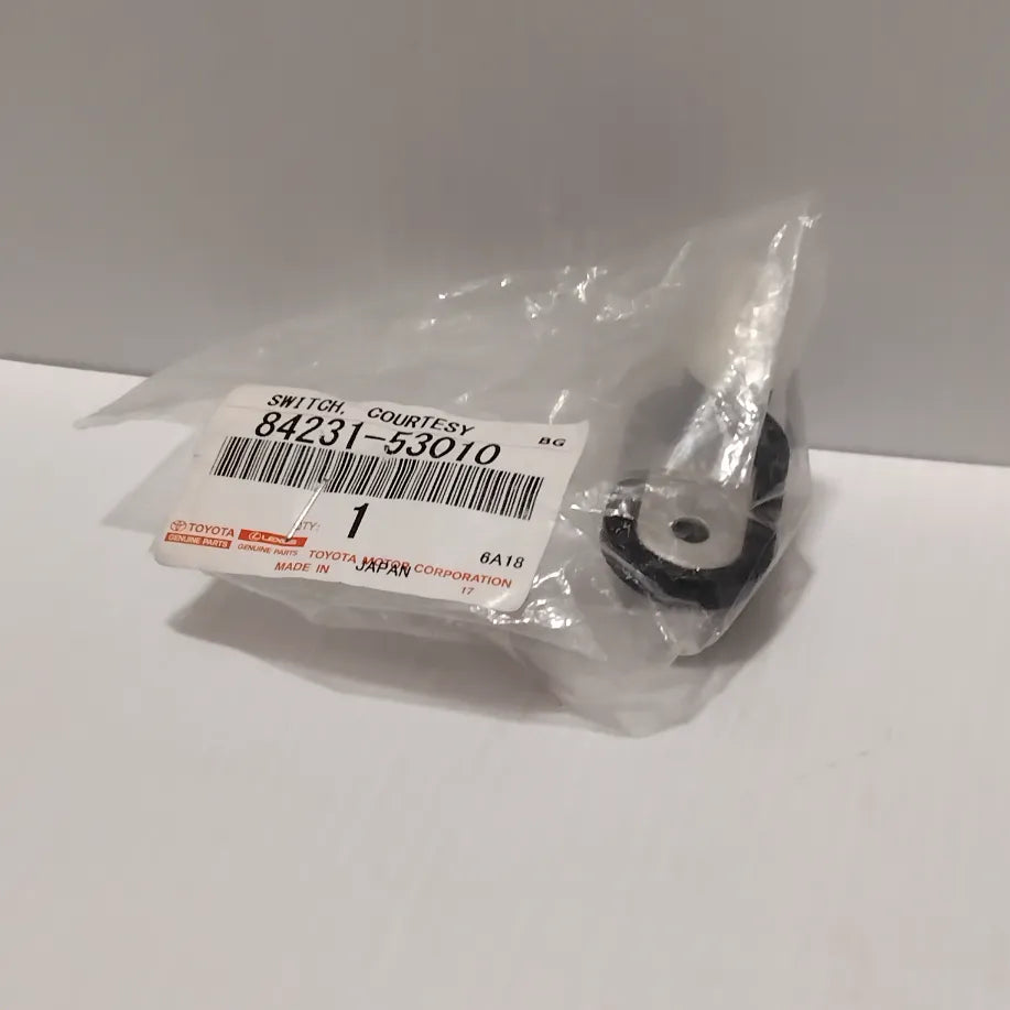 Courtesy Lamp Switch - Lexus GS Phase 3 | 84231-53010