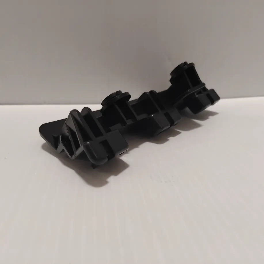 Genuine Suzuki Holder Rr Lamp Lh | 71832-63J00-000