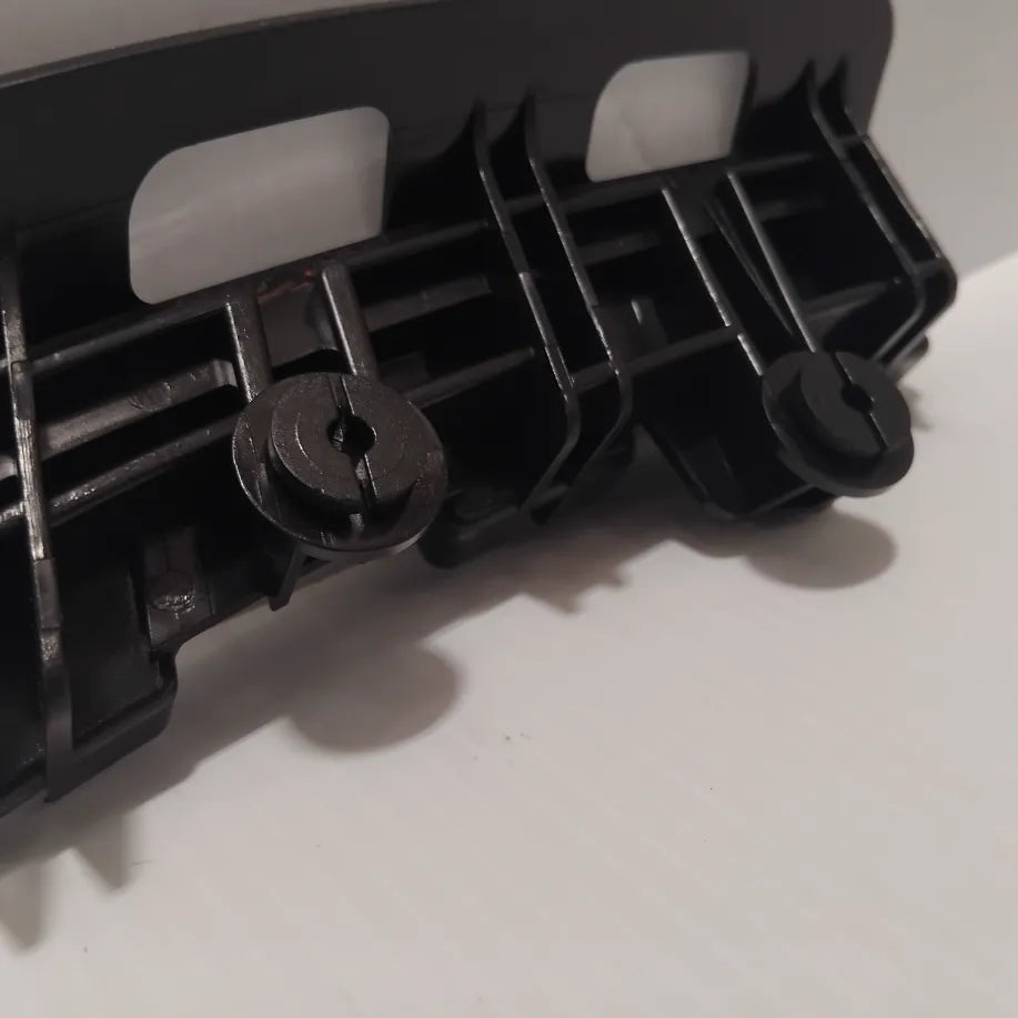 Genuine Suzuki Holder Rr Lamp Lh | 71832-63J00-000