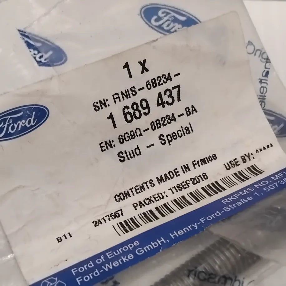 Genuine Ford Stud - Special | 1689437
