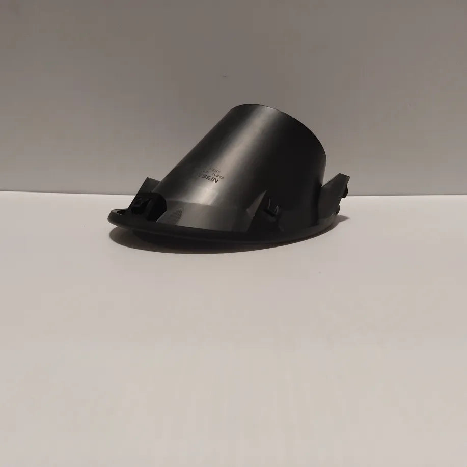 Genuine Front Foglamp Trim - Nissan Qashqai 2013-2017 | 622574EA0A