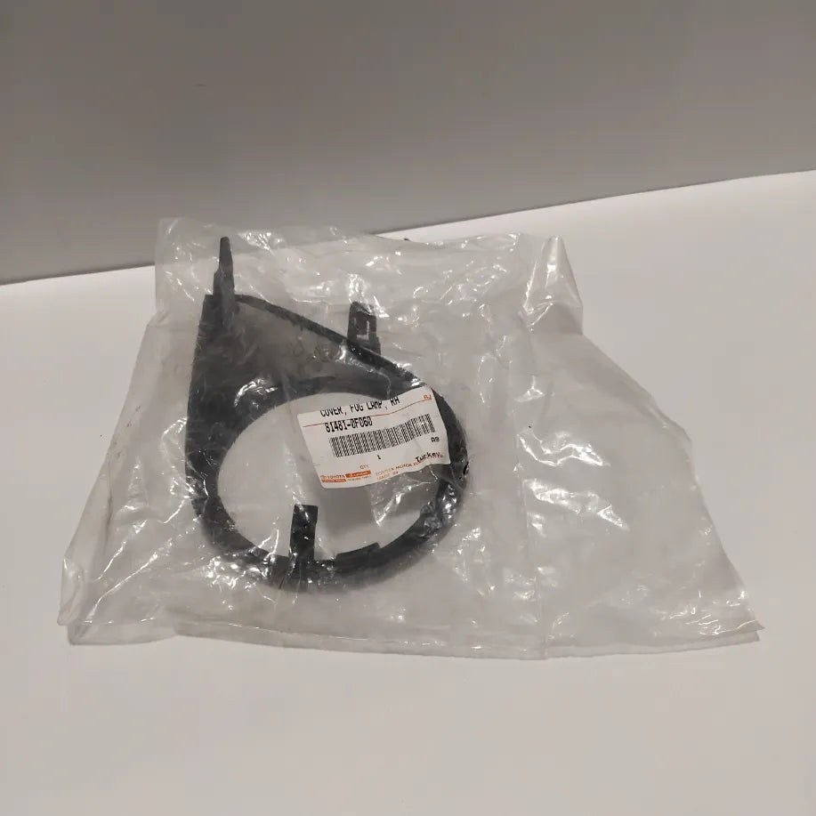 Genuine Toyota Cover, Fog Lamp, Rh | 81481-0F060
