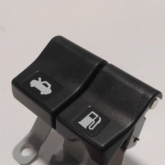 Genuine Fuel and Bonnet Release Switch - Nissan Micra / Qashqai | 846104EH1A
