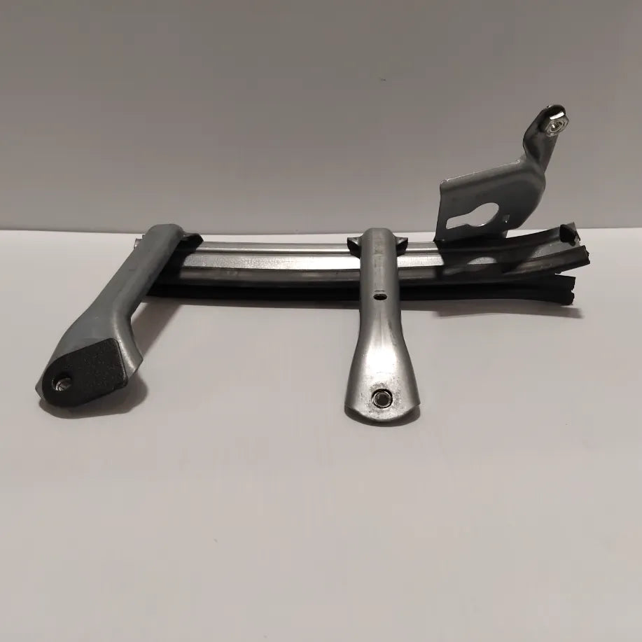 Genuine Renault Regulator Sup X95 | 80 21 700 03R