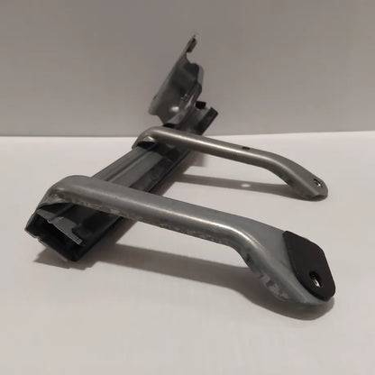 Genuine Renault Regulator Sup X95 | 80 21 700 03R