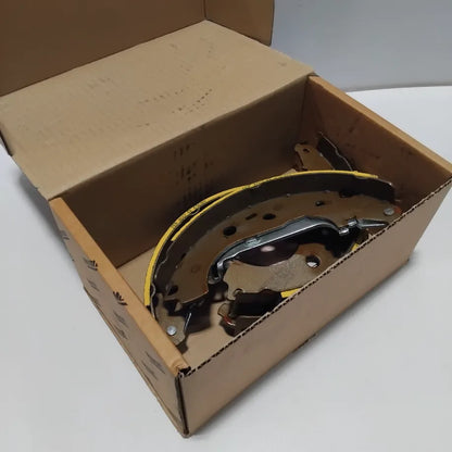 Motocraft - Rear Brake Shoes for Ford Focus Mk2 2004-2011 | 1689600