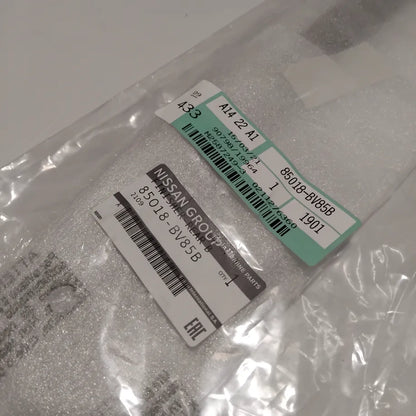 Genuine Nissan Finisher-Rear B | 85018BV85B