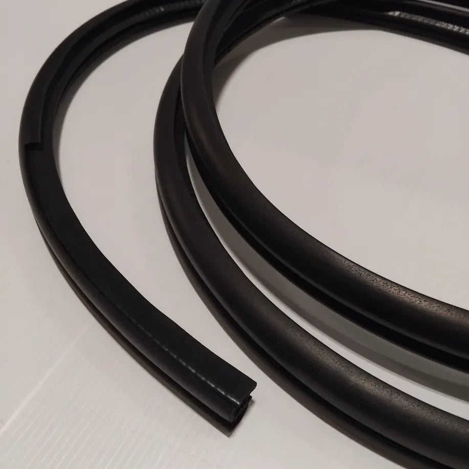Genuine Front Left Door Weatherstrip - Mitsubishi Outlander 2007-2012 | 5725A127XA