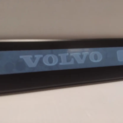 1x Genuine Front Sill Moulding - Volvo XC60 | 31349002