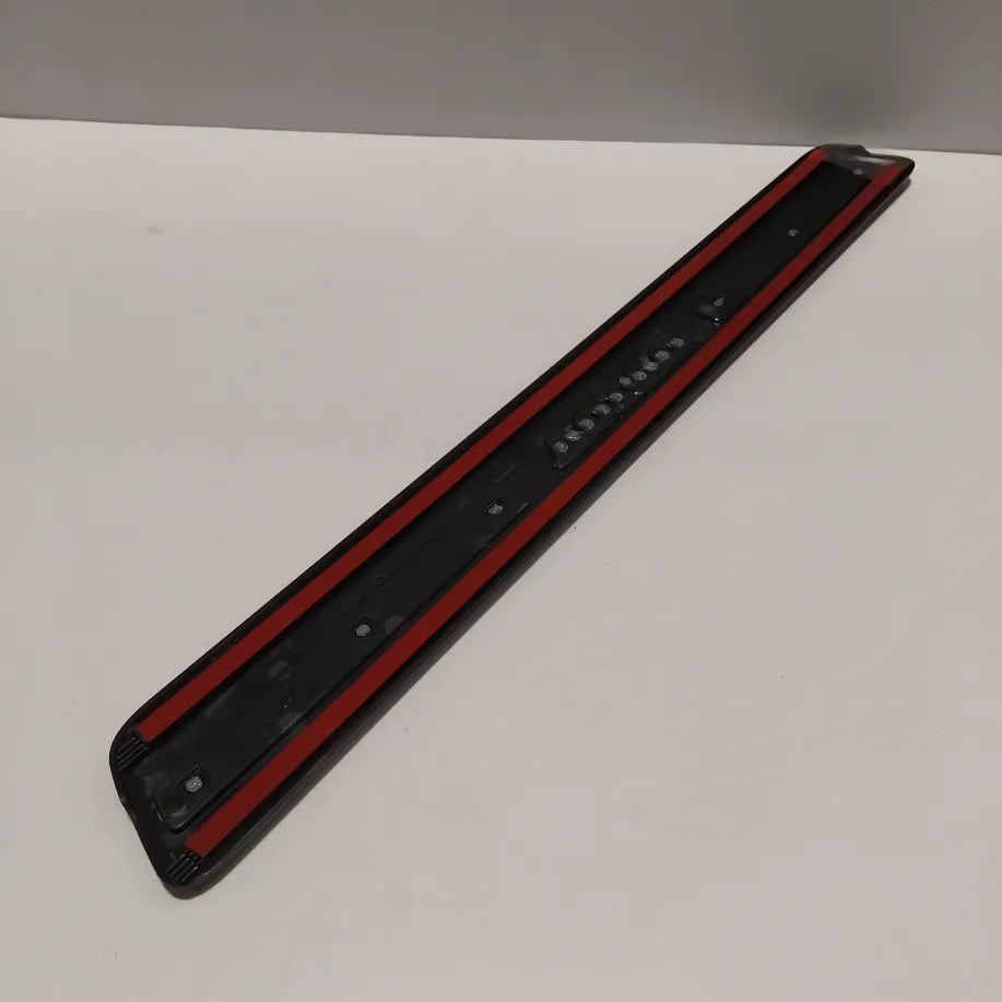 1x Genuine Front Sill Moulding - Volvo XC60 | 31349002
