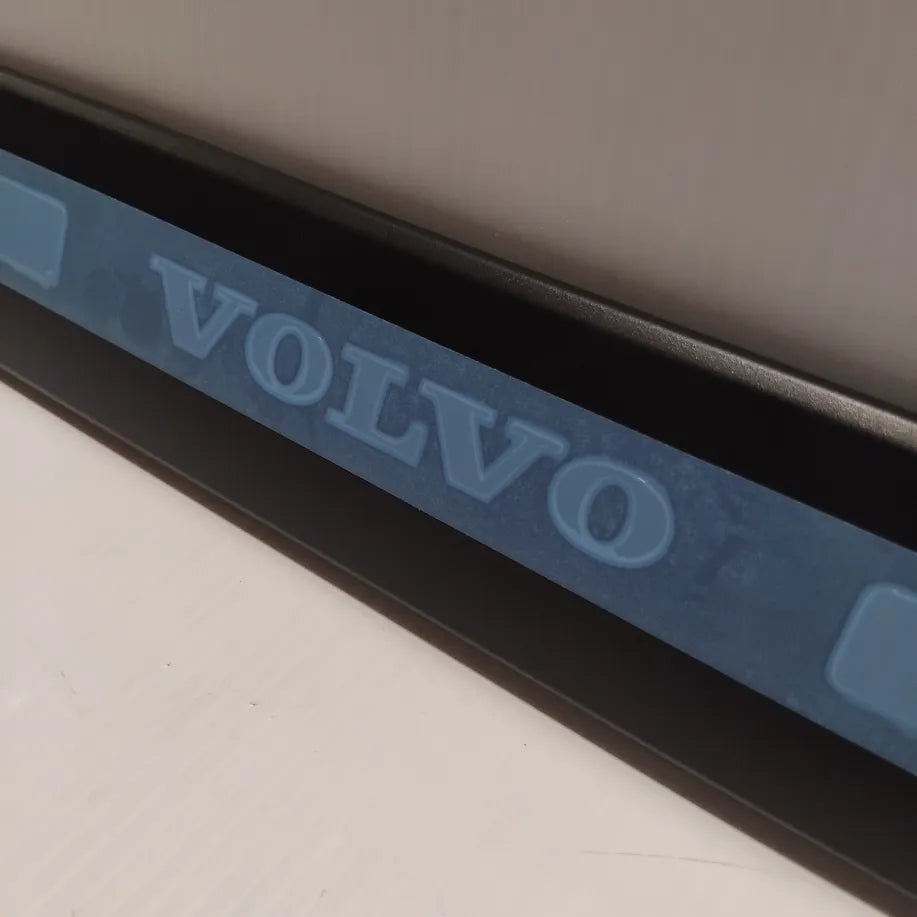 1x Genuine Front Sill Moulding - Volvo XC60 | 31349002