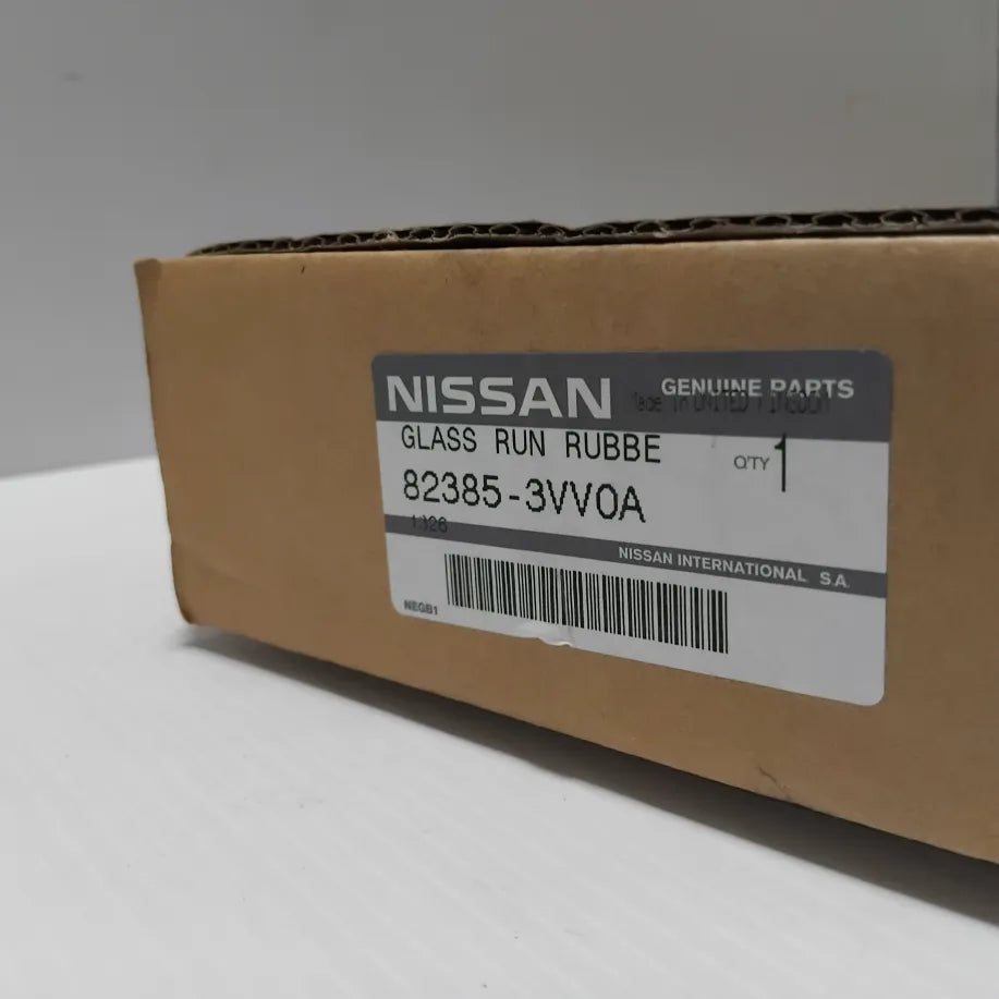 Genuine Glass Run Rubbe - Nissan | 823853VV0A