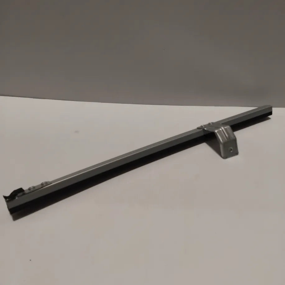 Genuine Glass Run Rubbe - Nissan | 823853VV0A