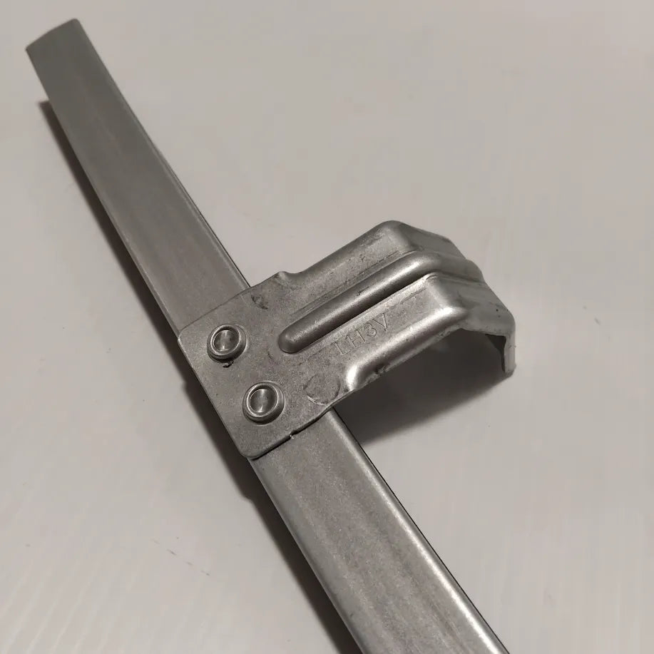 Genuine Glass Run Rubbe - Nissan | 823853VV0A