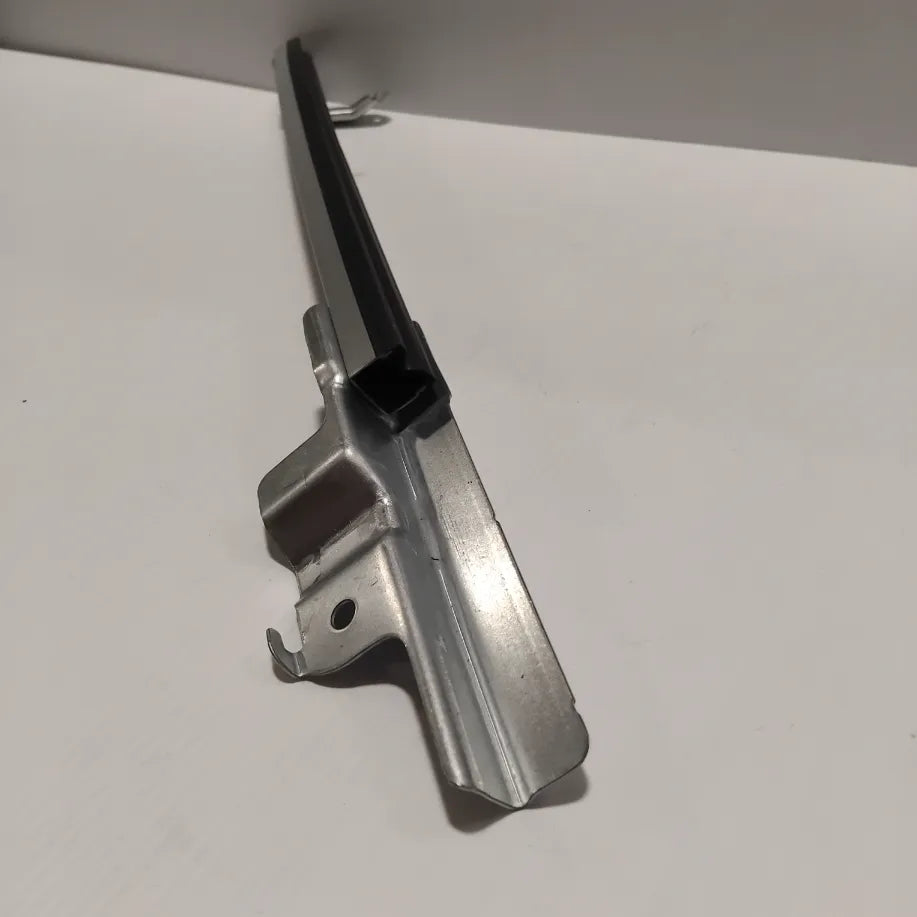 Genuine Glass Run Rubbe - Nissan | 823873VV0A