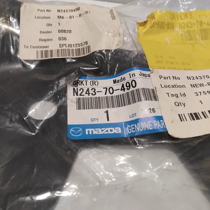Genuine Mazda Brkt(R),F.Comb | N24370490