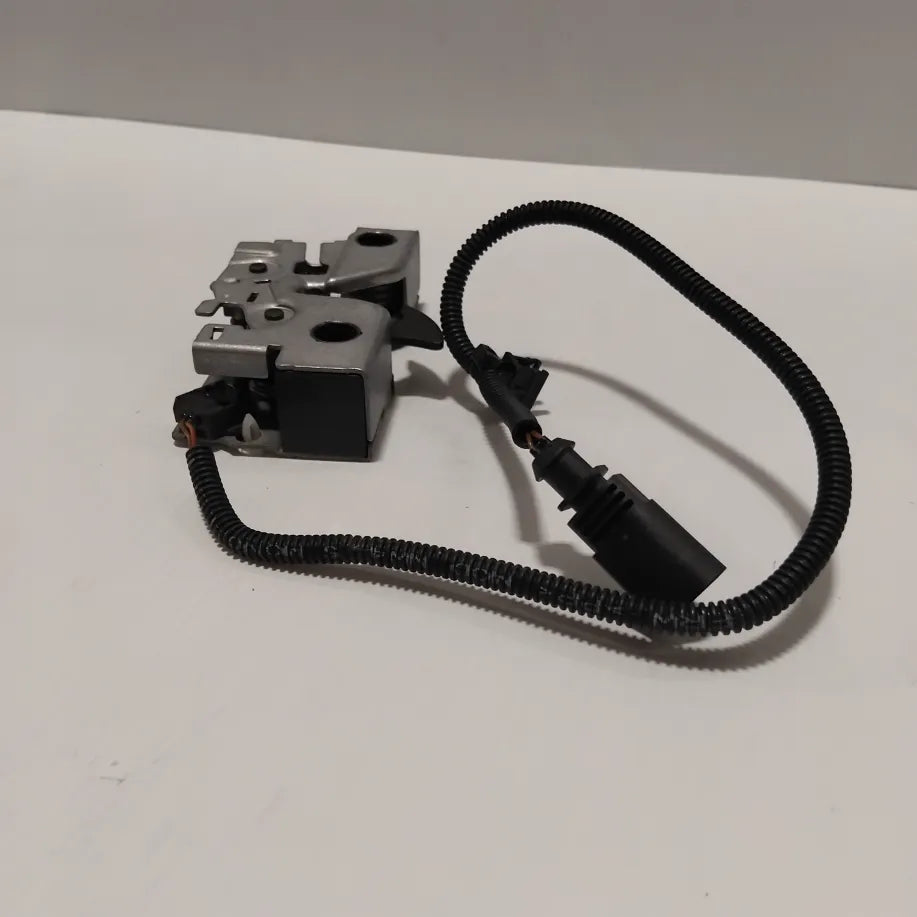 Genuine Bonnet Latch Lower Part - SEAT Leon 2013-2020 | 5F0823509D
