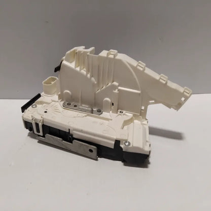 Genuine Jeep Lock | K04589918AE