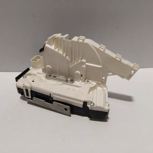 Genuine Jeep Lock | K04589918AE