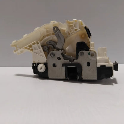 Genuine Jeep Lock | K04589918AE