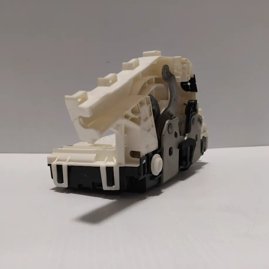 Genuine Jeep Lock | K04589918AE